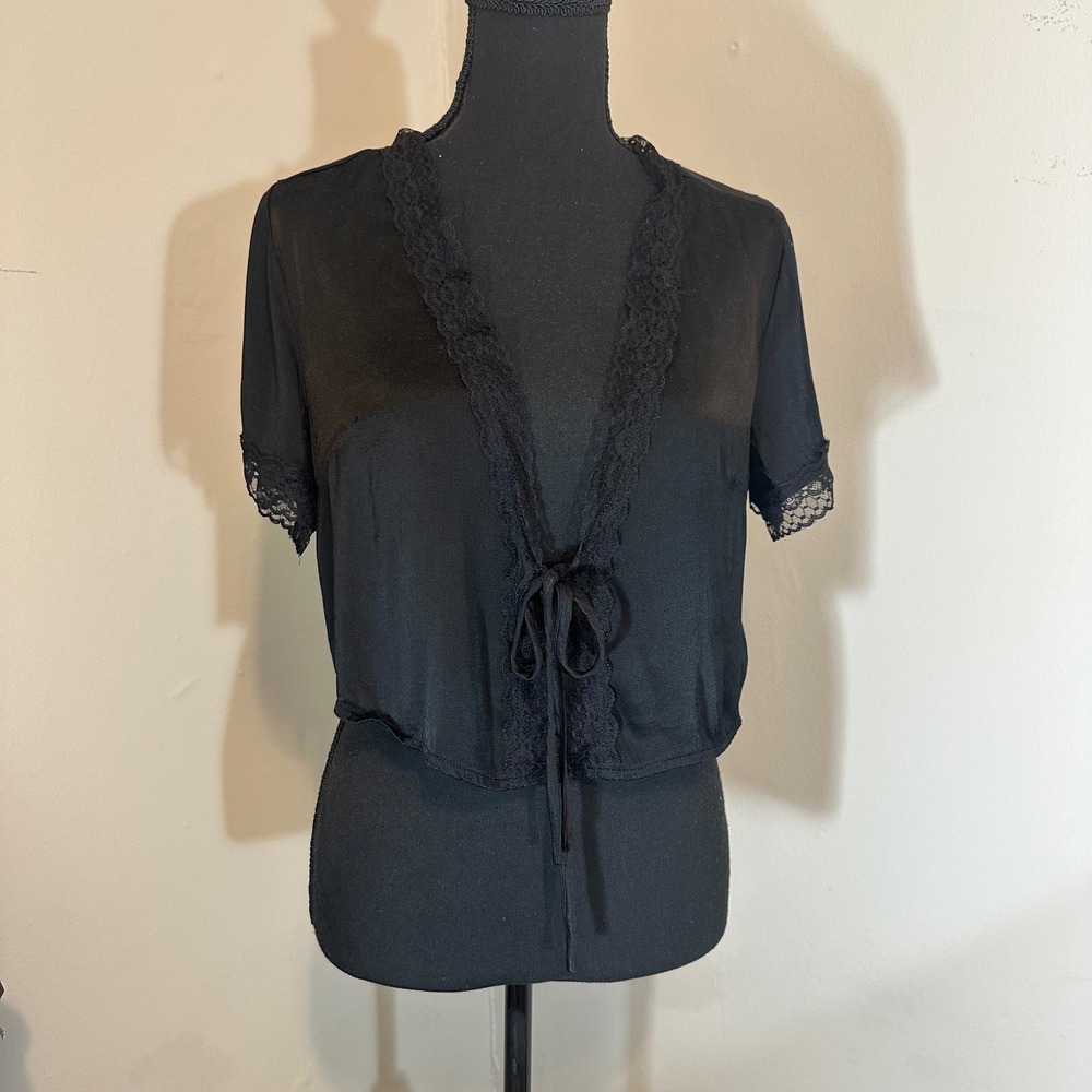 Princess Polly Black Lace-Trim Crop Top